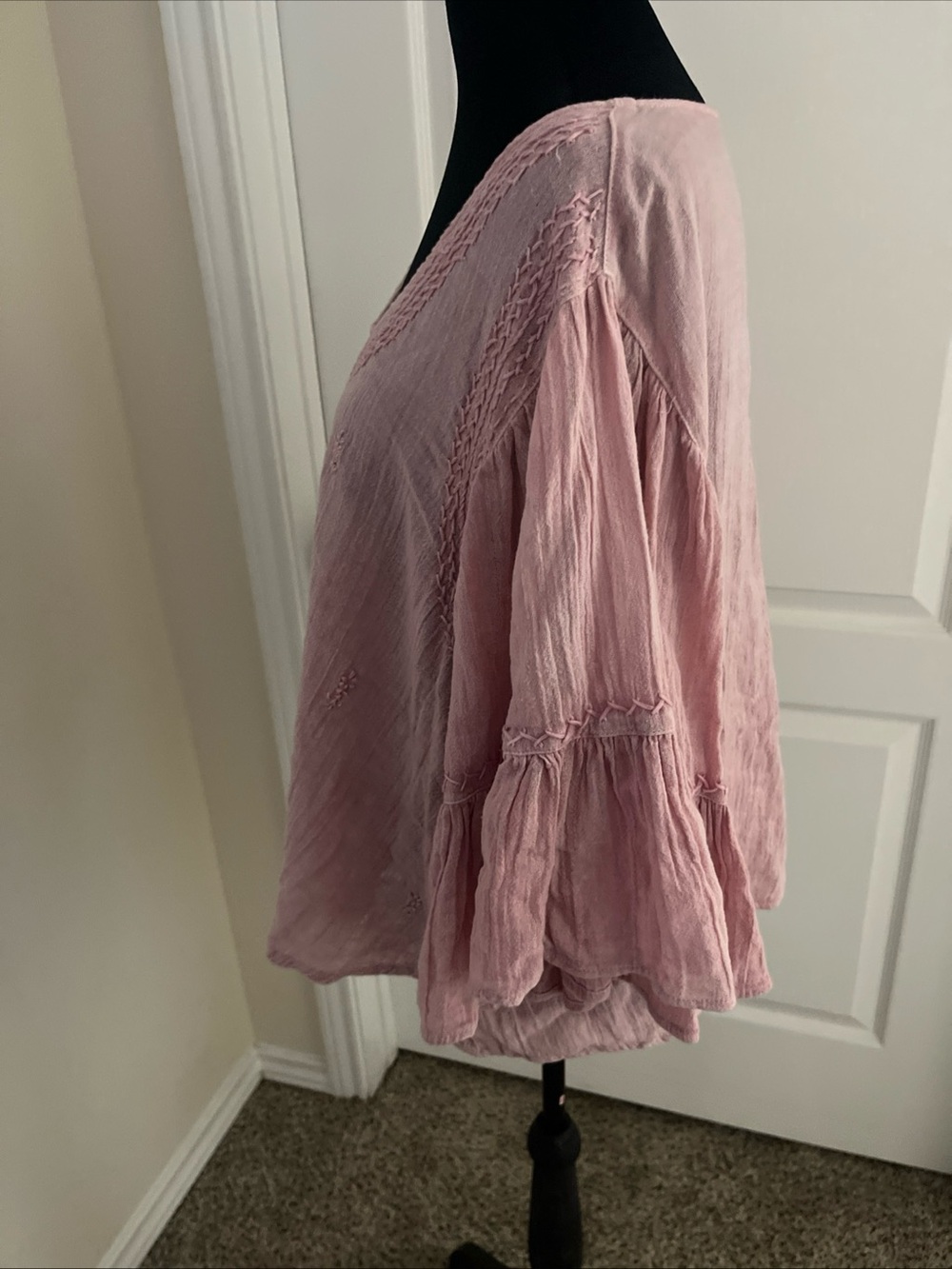 Rachel Zoe Boho Pink Embroidered Flared Sleeves Linen Top Sz XL - Picture 8 of 9